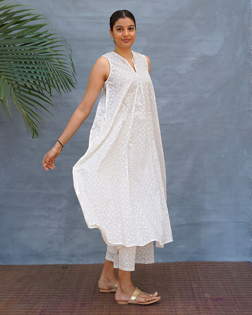 Pakeezah Cotton Kurta Set - Safed - Image 7