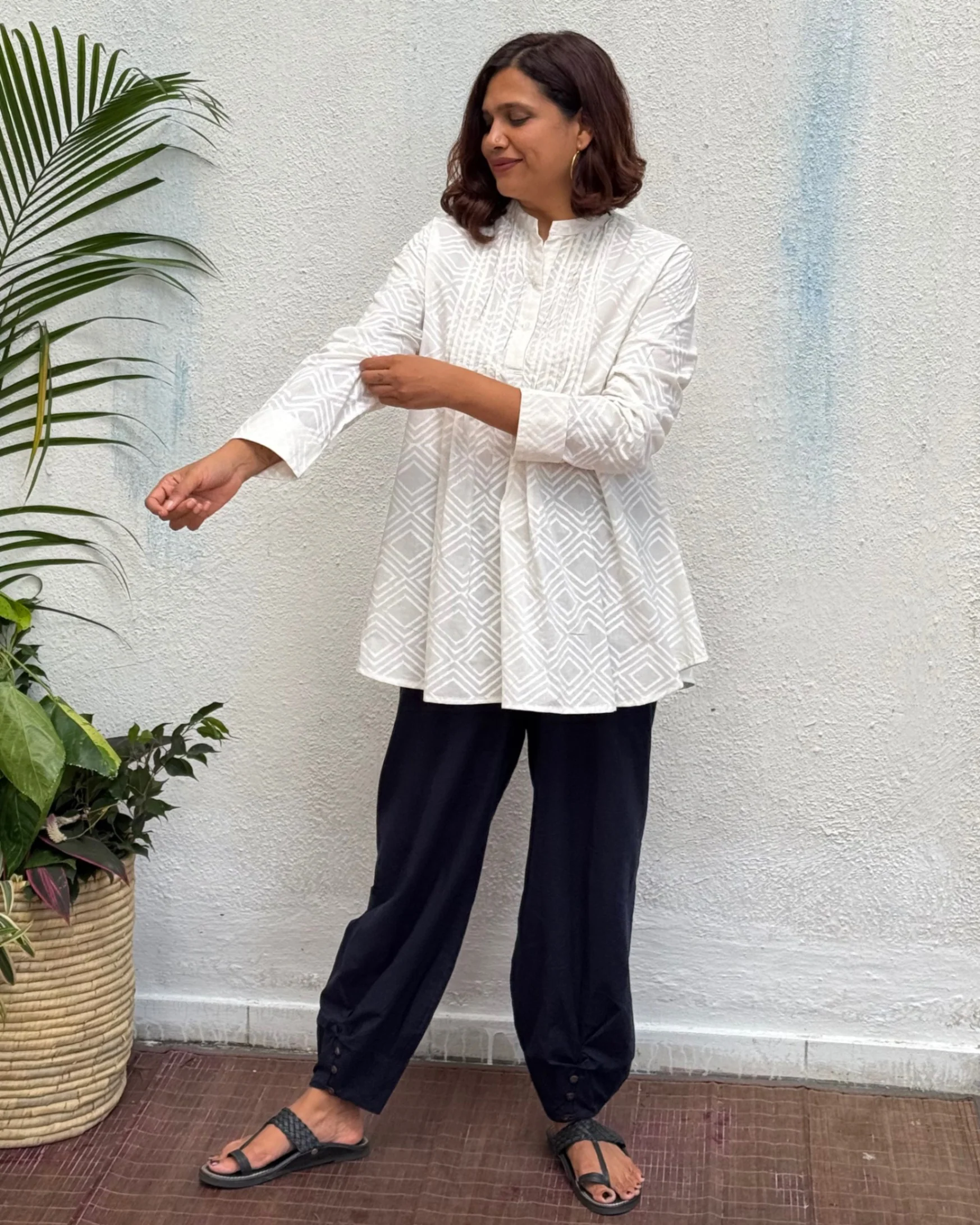 Piyali Block Printed Cotton Kurti - Image 4