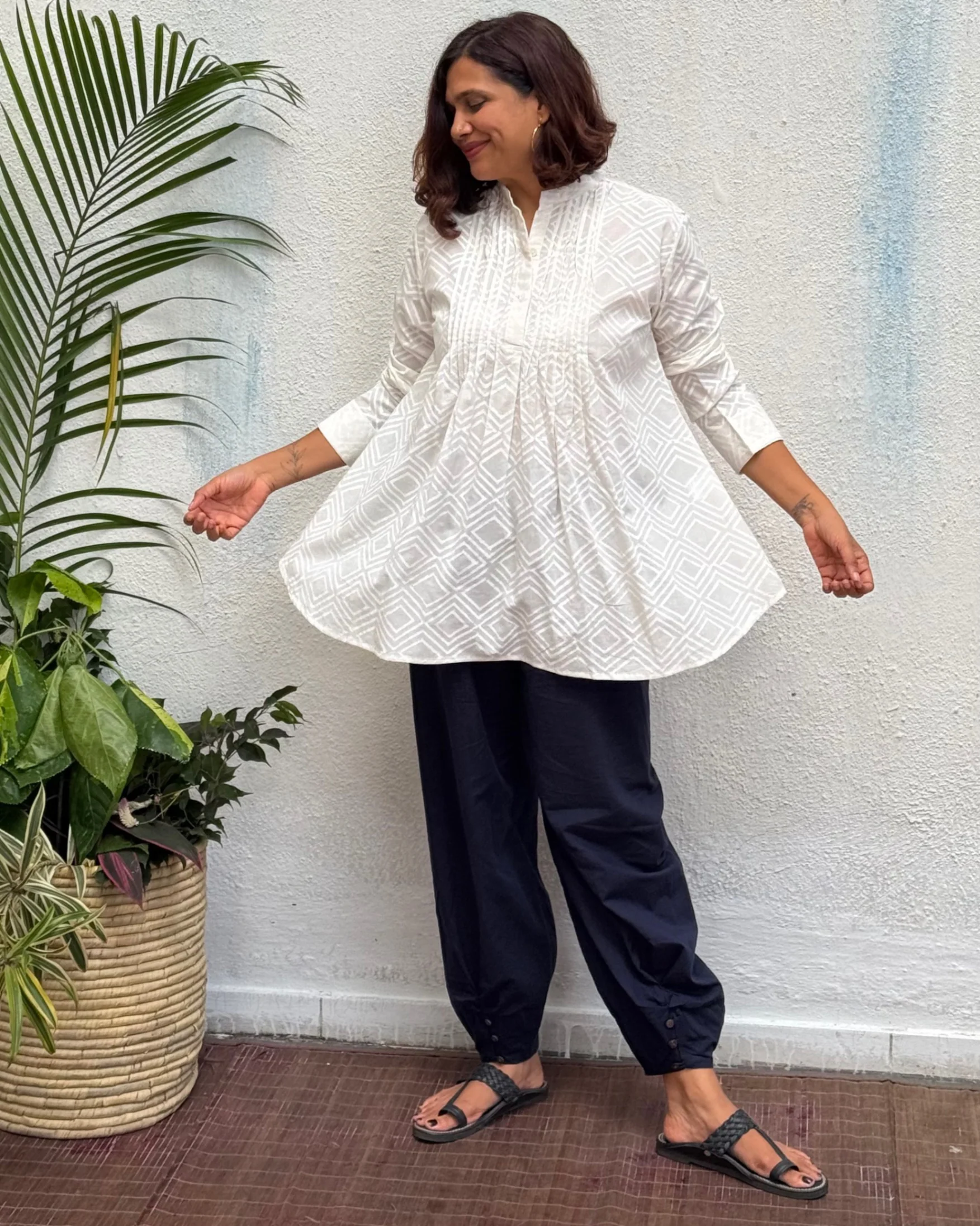 Piyali Block Printed Cotton Kurti - Image 5