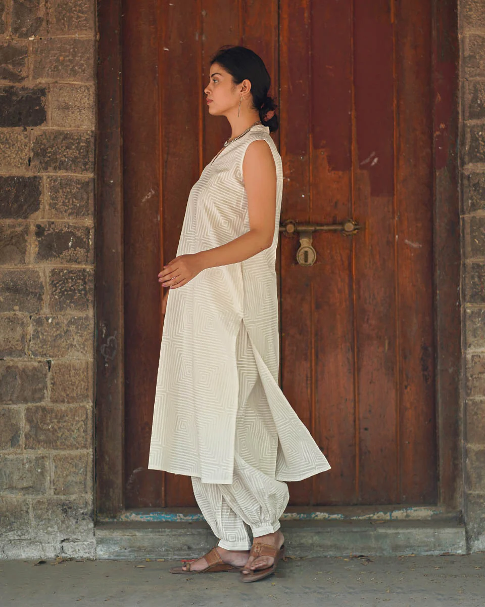 Quiet Tusk Ivory Block Printed Kurti - SFD - Image 4