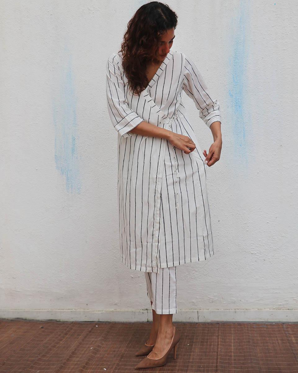 Sea Mist Handblock Printed Cotton Kurta Set - Mono - Image 7