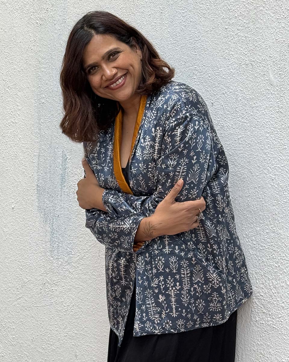 Softember Mashru Silk Reversible Quilted Jacket - Image 14