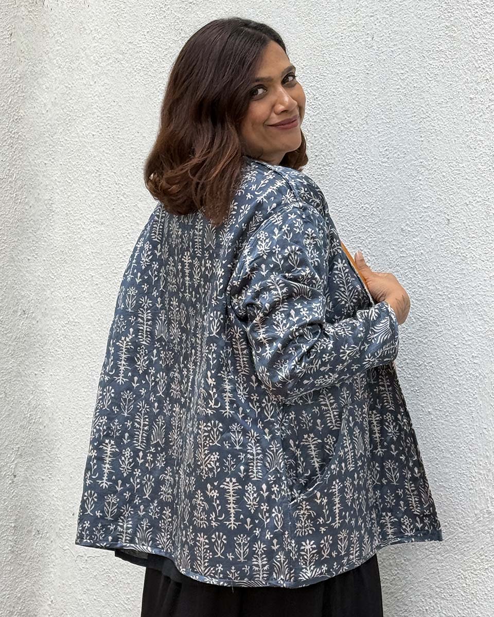 Softember Mashru Silk Reversible Quilted Jacket - Image 15