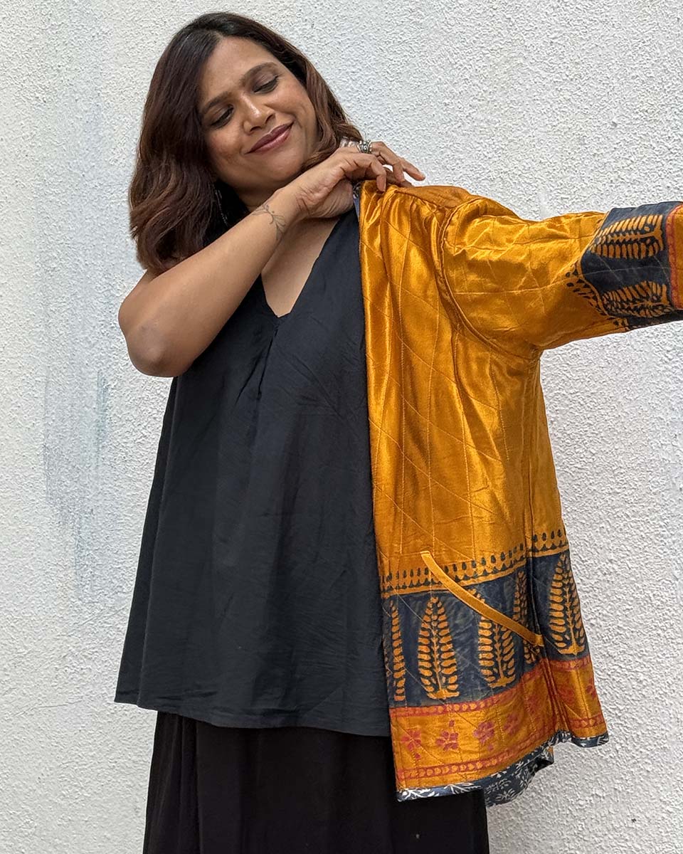 Softember Mashru Silk Reversible Quilted Jacket - Image 8