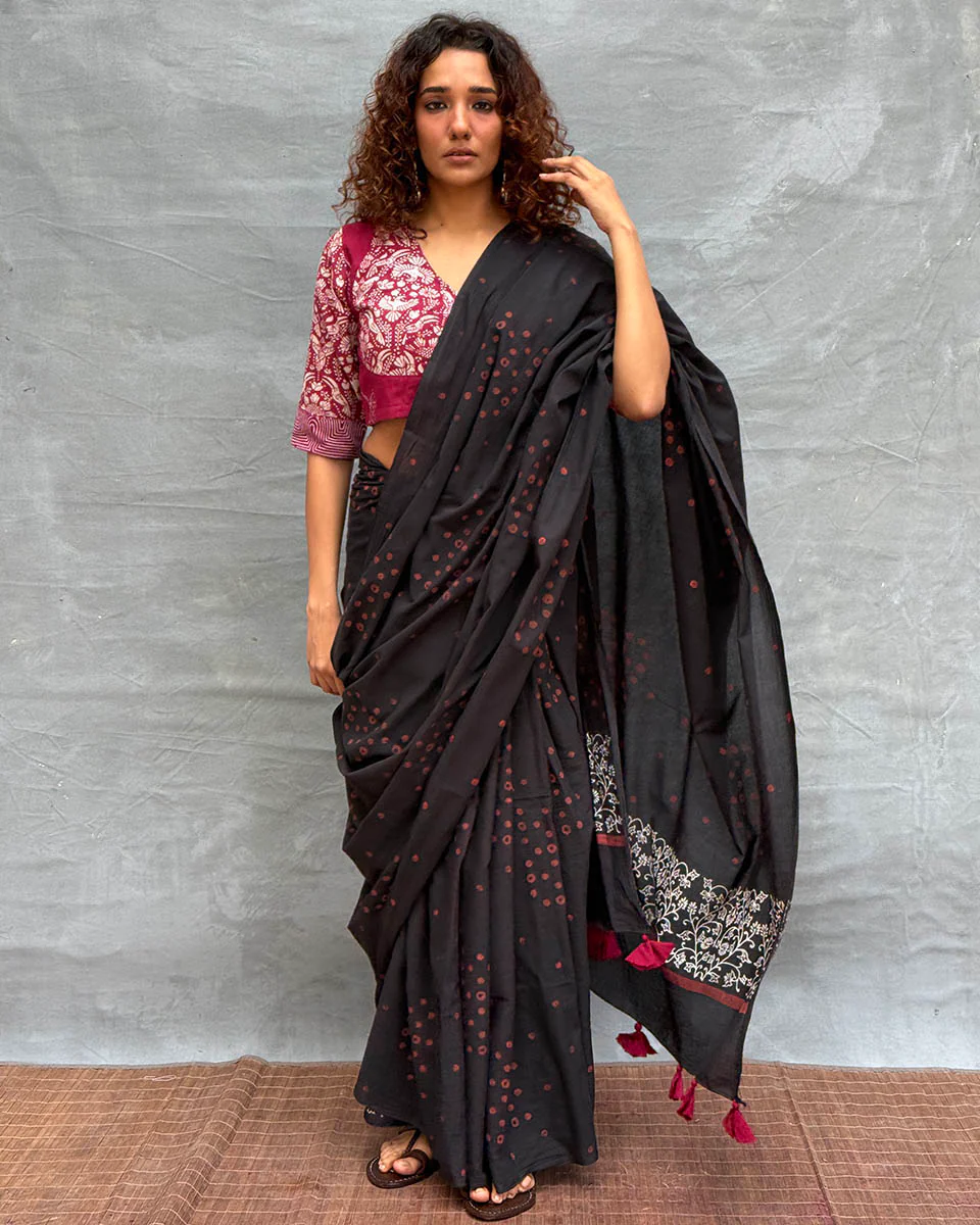 Song of Soil Black Block printed Cotton Saree - Image 8