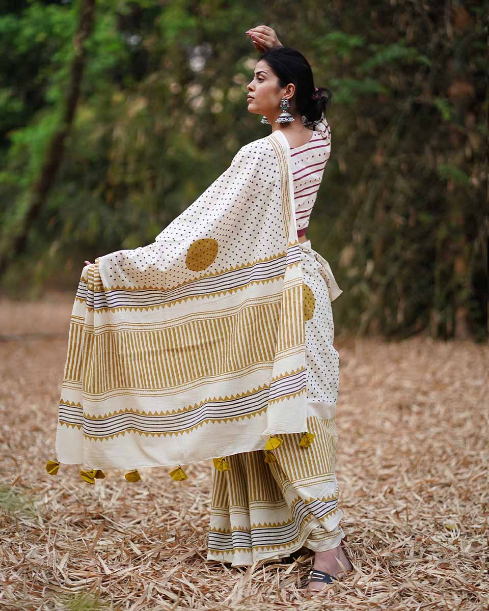 Surmayi Shaam Ivory Hand Block Printed Cotton Saree - WW - Image 10