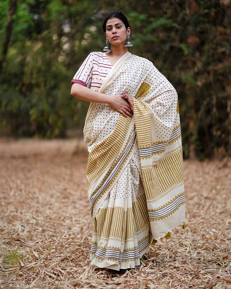Surmayi Shaam Ivory Hand Block Printed Cotton Saree - WW - Image 9