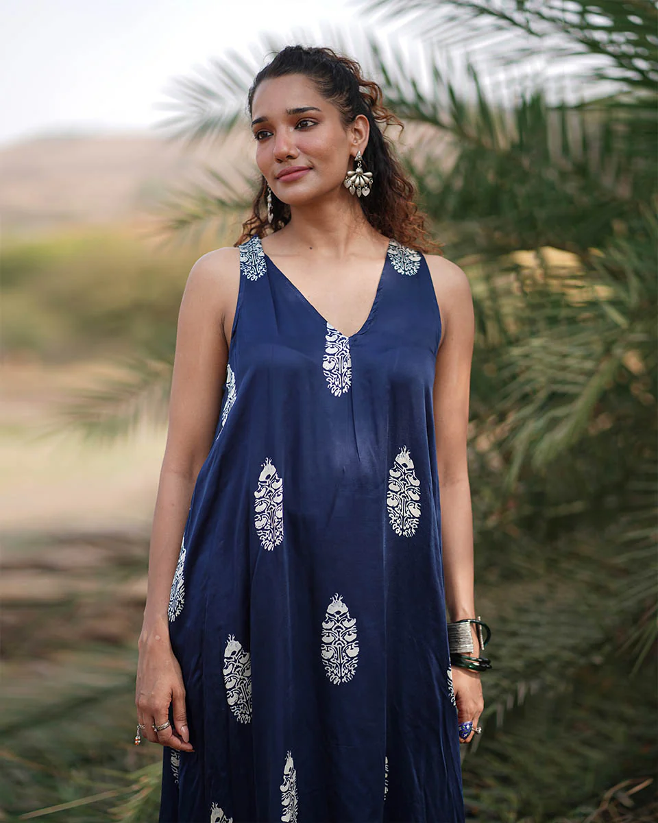 Suzette Modal Silk Dress - Image 7