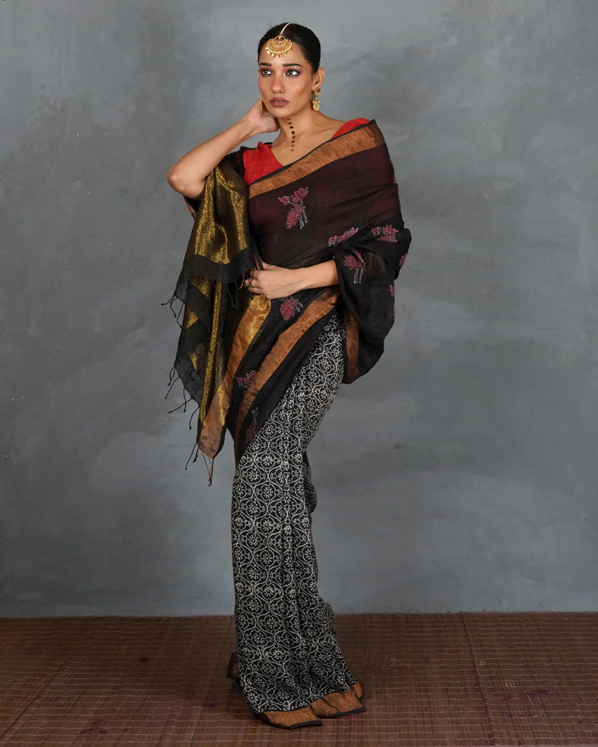 Tejasvi Black Handblock Linen Saree - TARA - Image 10