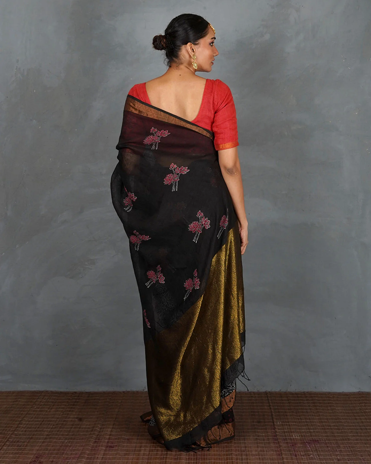Tejasvi Black Handblock Linen Saree - TARA - Image 5