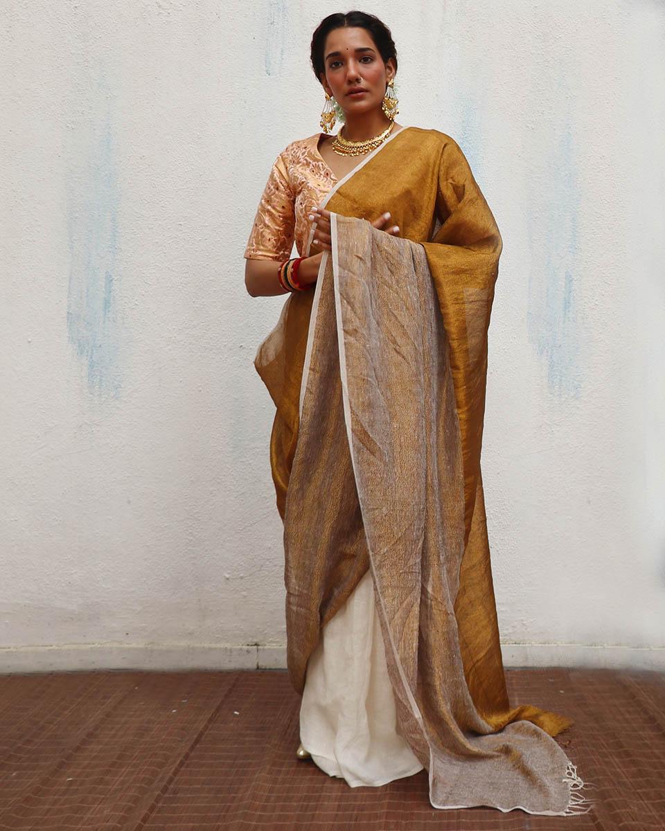 Udvita Golden Handwoven Linen Zari Saree - Onam - Image 4