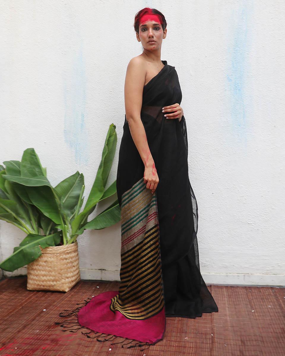 Vajrangi Black Handwoven Linen Saree - Kaali - Image 6