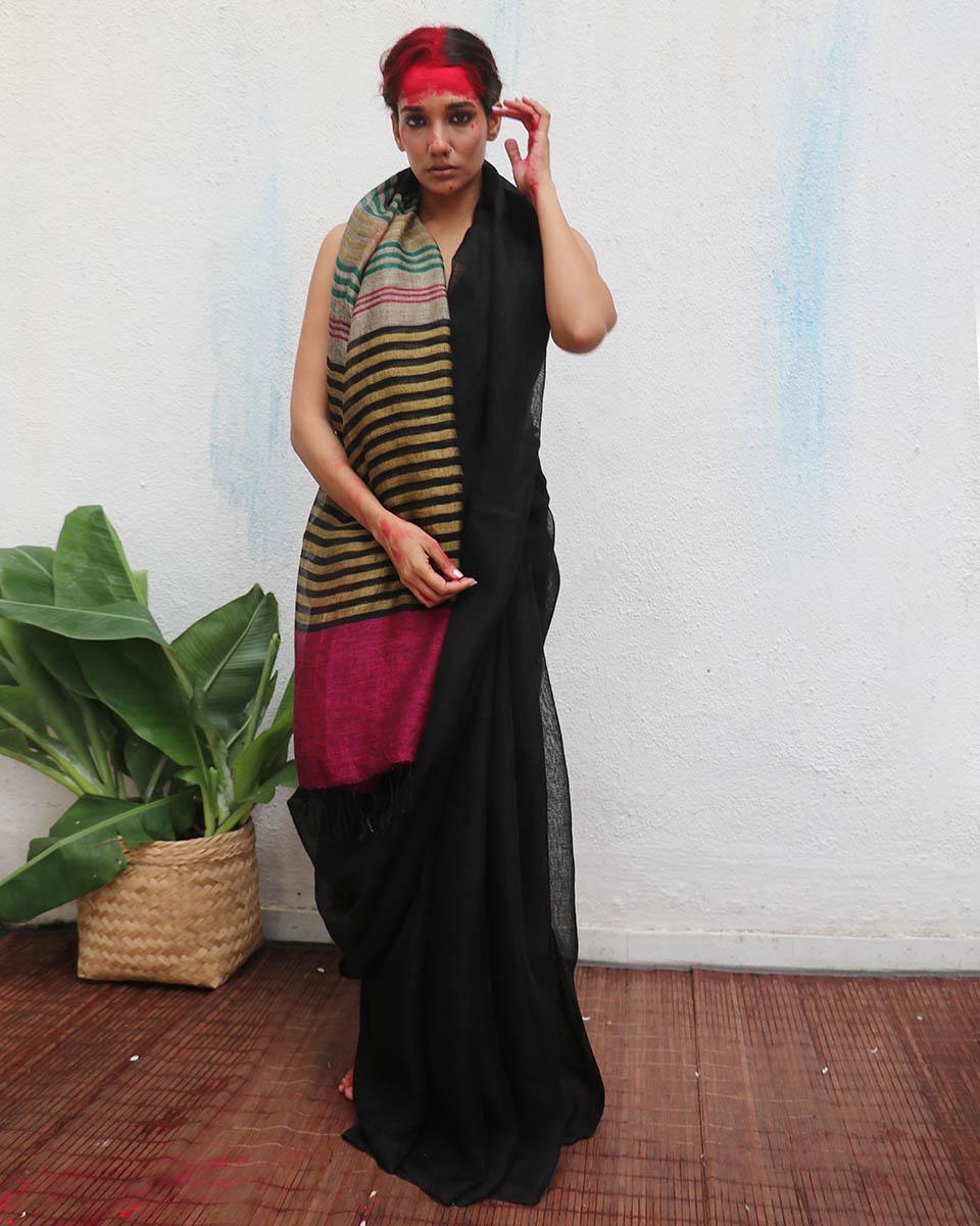 Vajrangi Black Handwoven Linen Saree - Kaali - Image 9