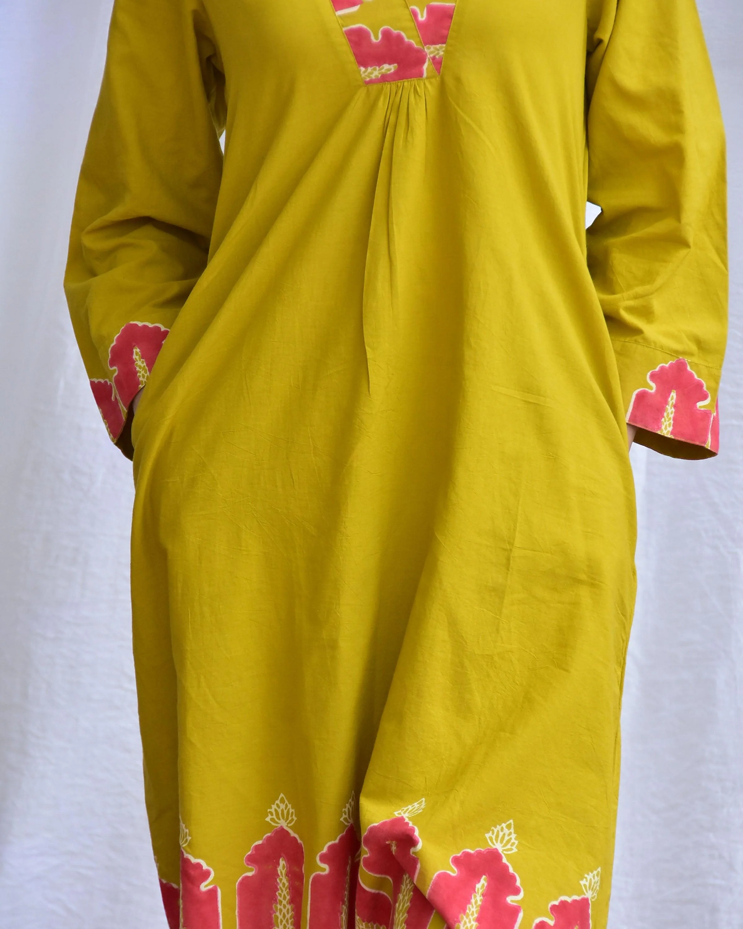 Veena Handblockprinted Cotton Kurta Set Of 2-Sor - Image 9