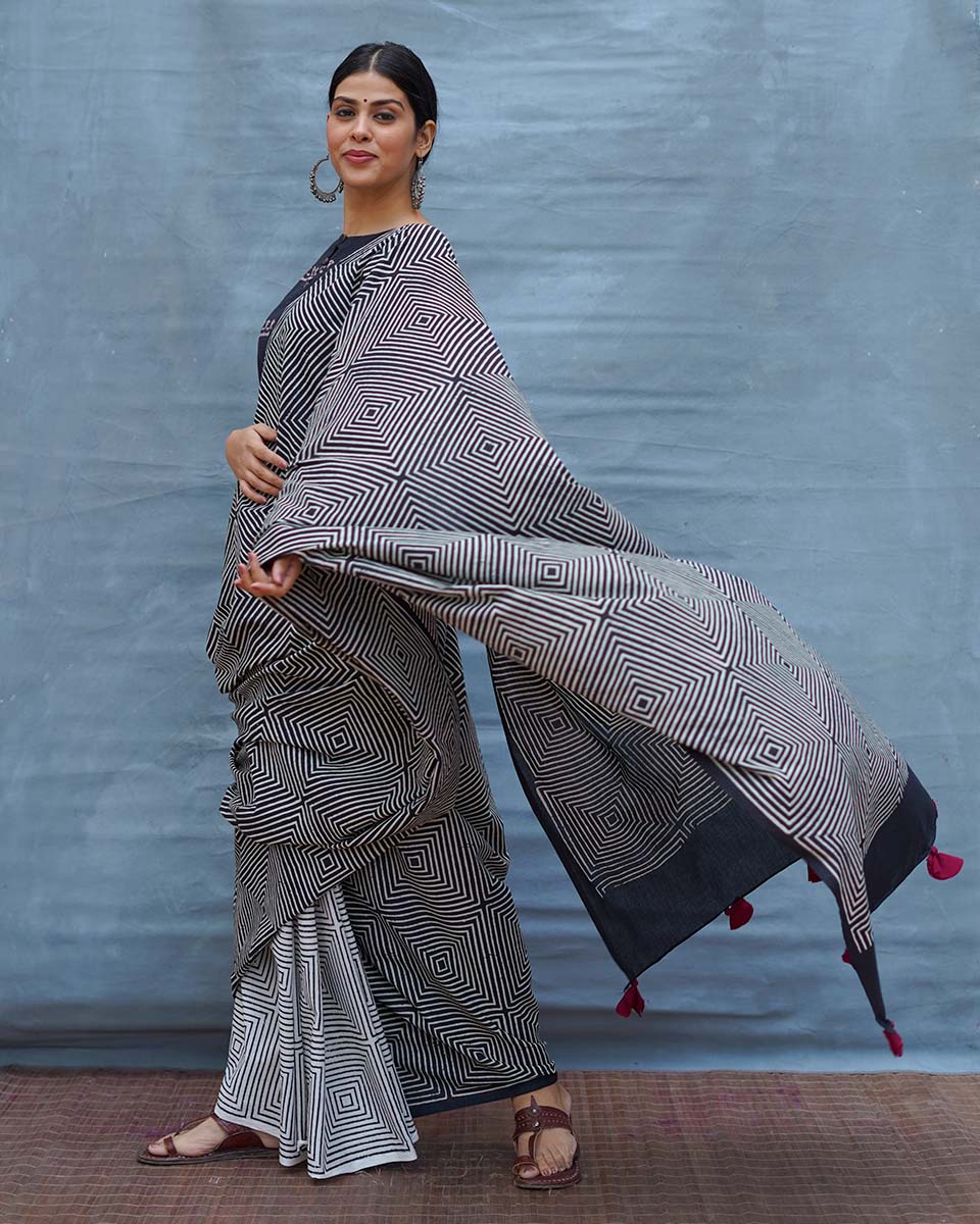 Vintage Muse Black & White Handblock Print Cotton Saree - MIS - Image 10