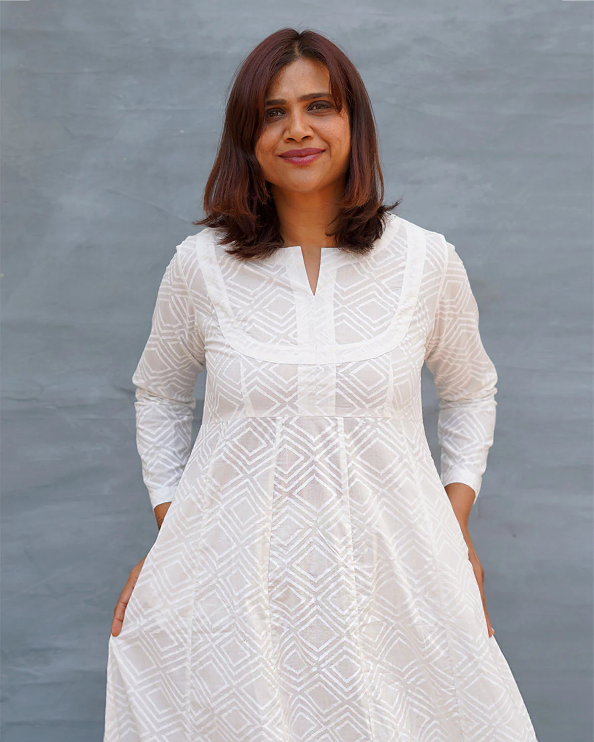 White Wave Handblock Print Cotton Kurta - Safed - Image 2