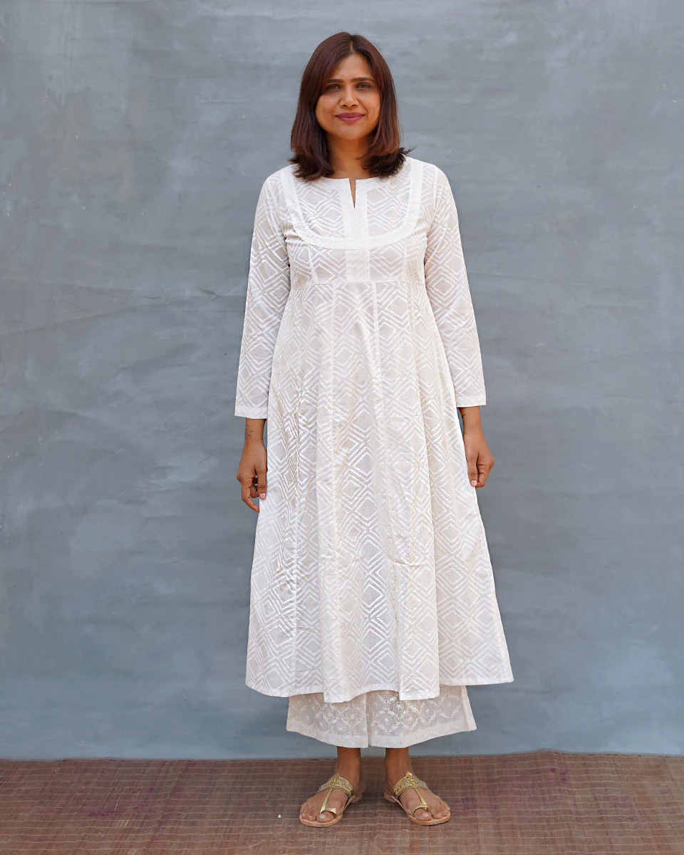 White Wave Handblock Print Cotton Kurta - Safed - Image 9