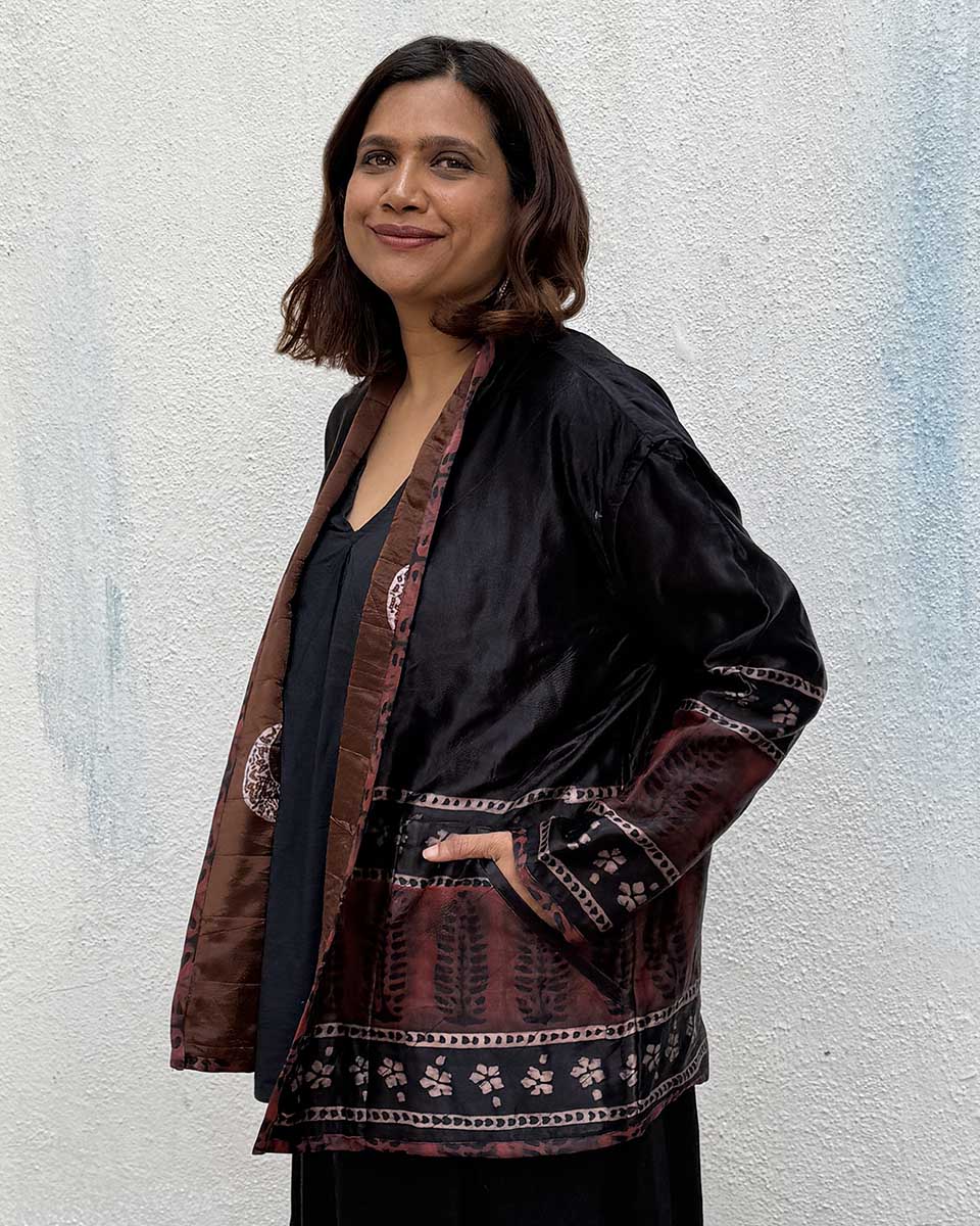 Willow Wrap Mashru Silk Reversible Quilted Jacket - Image 3