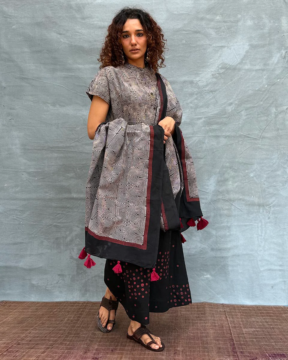 Winterâ€™s Veil Blockprinted Cotton Dupatta - Image 7