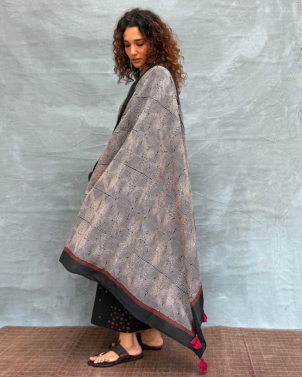 Winterâ€™s Veil Blockprinted Cotton Dupatta - Image 8