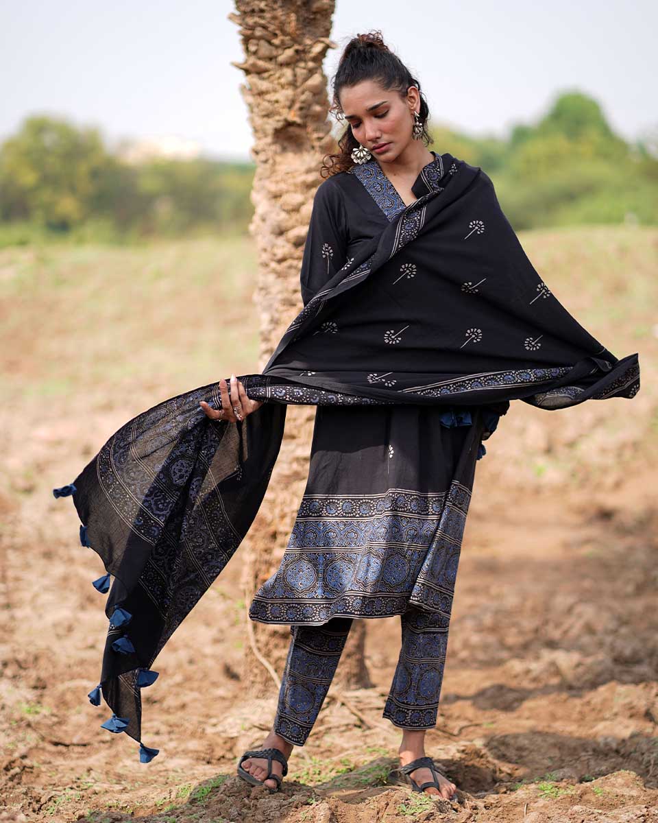 Woven Whispers Blockprinted Cotton Dupatta-WWB - Image 5